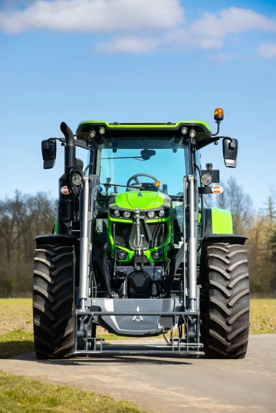 Nieuwe Deutz Fahr 6115c met extra brede Stoll frontlader