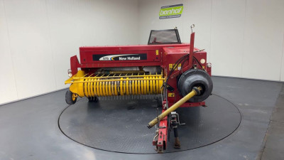 New Holland 575 Pers