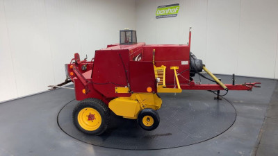 New Holland 575 Pers