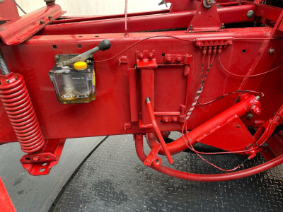 New Holland 575 Pers