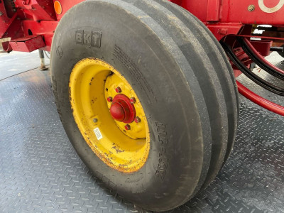 New Holland 575 Pers