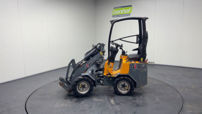 Giant G1200 Shovel