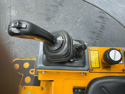 Giant G1200 Shovel