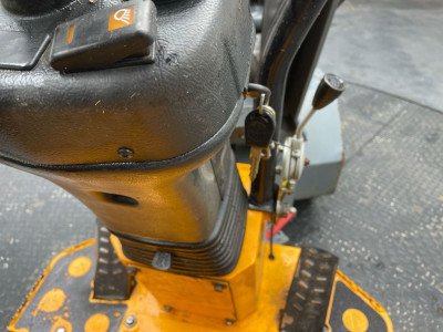Giant G1200 Shovel