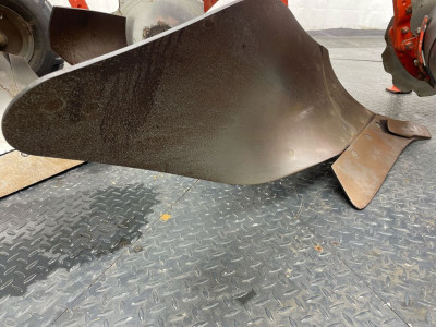 Kuhn 4S V-MASTER 122 Ploeg
