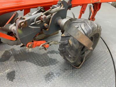 Kuhn 4S V-MASTER 122 Ploeg