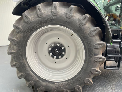 Deutz Fahr 6115 C TTV Tractor