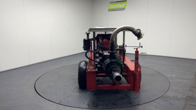 - - Motorpomp Spuit