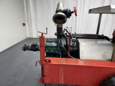 - - Motorpomp Spuit